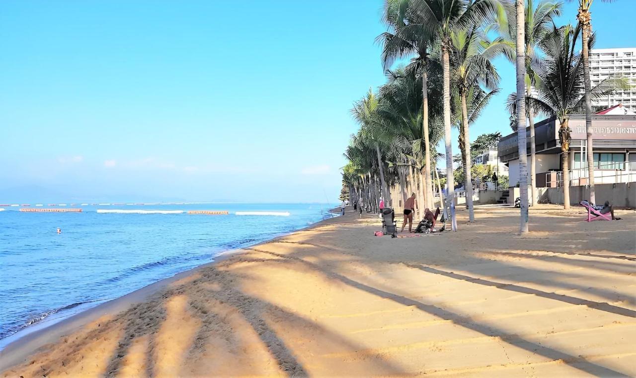 Sea View Beachfront Condos Pattaya 乔木提恩海滩 外观 照片